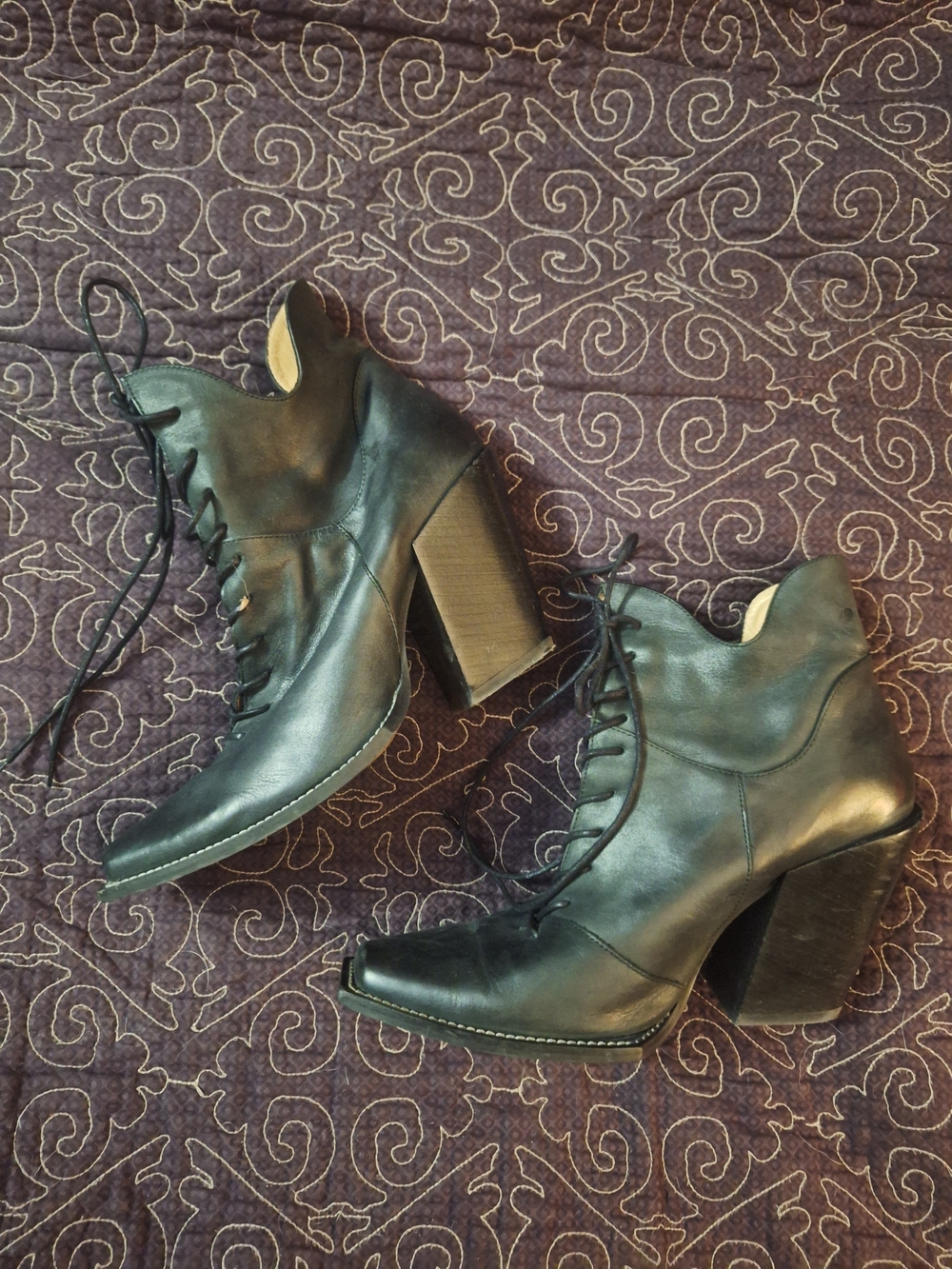 Fluevog Signature Prince George Lace-Up Ankle Boots - Picture 2 of 5